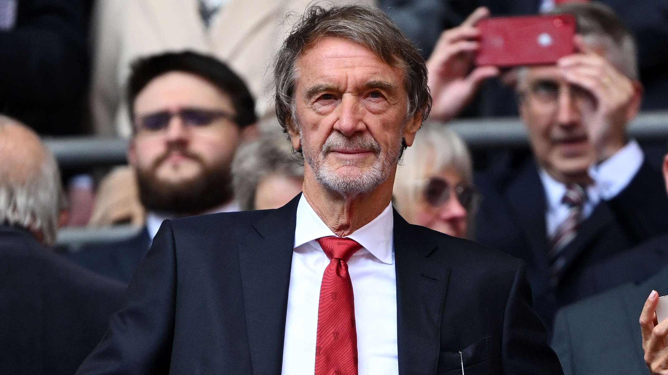 利物浦和巴黎双双领跑欧洲八大联赛积分榜优势达到13分