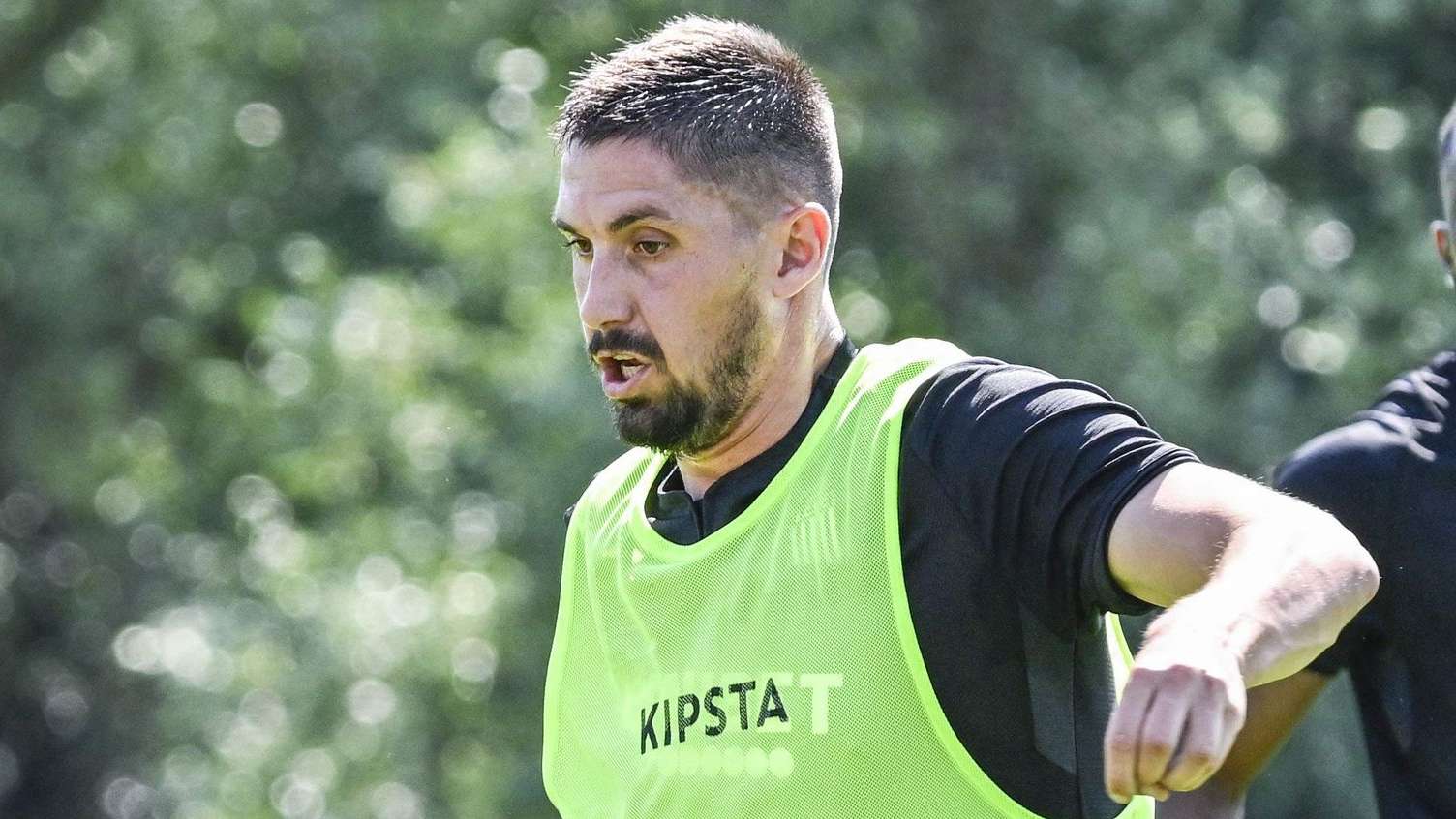 守较为严密 守较为严密