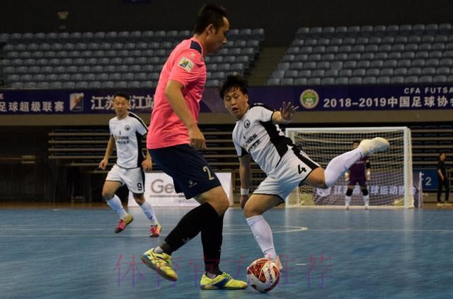 五超联赛赛会制镇江站首日结束 逆境中的不放弃更显珍贵 五超联赛赛会制镇江站首日结束 逆境中的不放弃更显珍贵